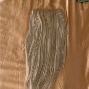 Human Blend thick clip in hair extensions - blonde